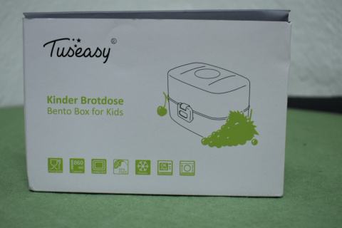 Lunch box. Sniadaniówka z przegródkami i sztućcami 860ml. Różowy. Nowy Lunch box. Sniadaniówka z przegródkami i sztućcami 860ml. Różowy. Nowy