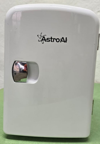 Mini lodówka turystyczna ASTRO AI. Nowa