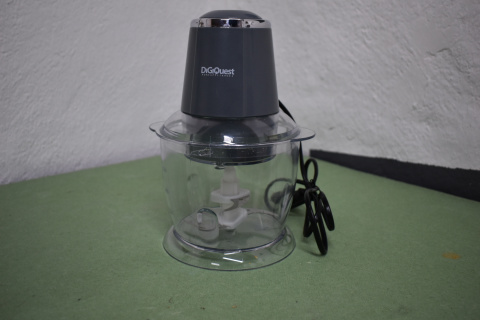 Rozdrabniacz kuchenny elektryczny CHOPPY. Nowy. 230V Rozdrabniacz kuchenny elektryczny CHOPPY. Nowy. 230V